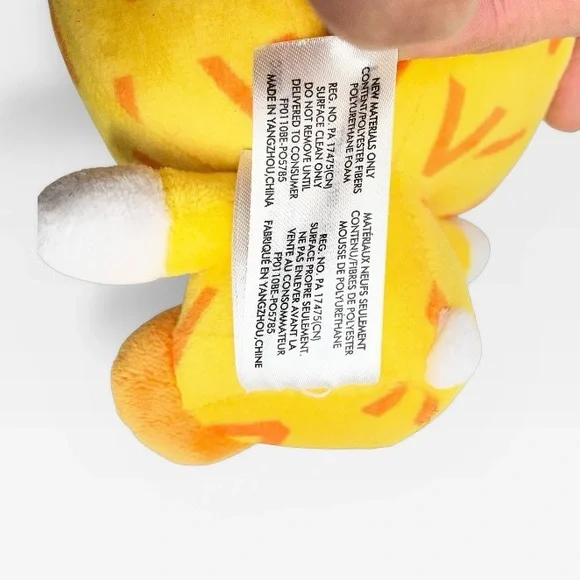 Sanrio Fruit Hello Kitty Pineapple Plush - Picture 5 of 6